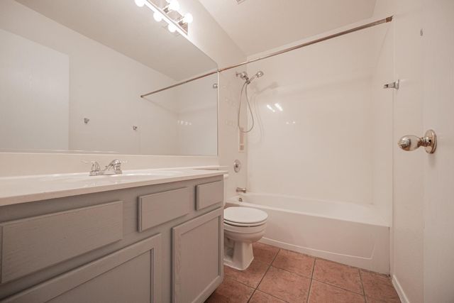 601 S Silverbrush Drive, Chandler, AZ 85226