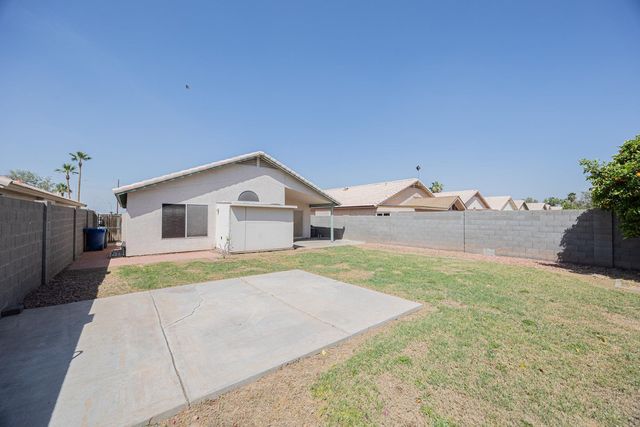 601 S Silverbrush Drive, Chandler, AZ 85226