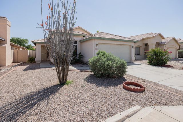601 S Silverbrush Drive, Chandler, AZ 85226