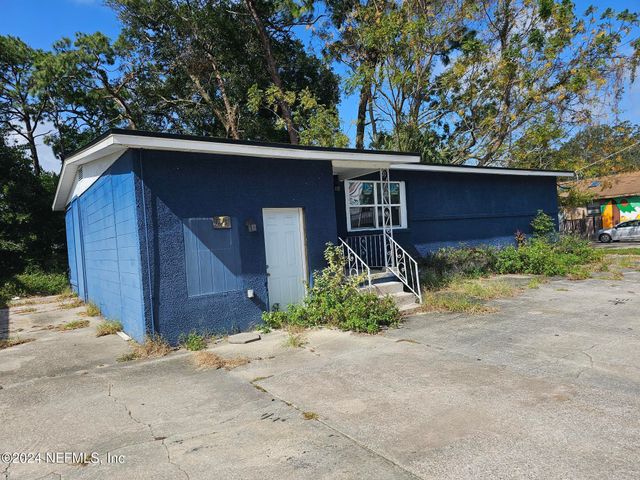 1814 UNIVERSITY Boulevard N, Jacksonville, FL 32211