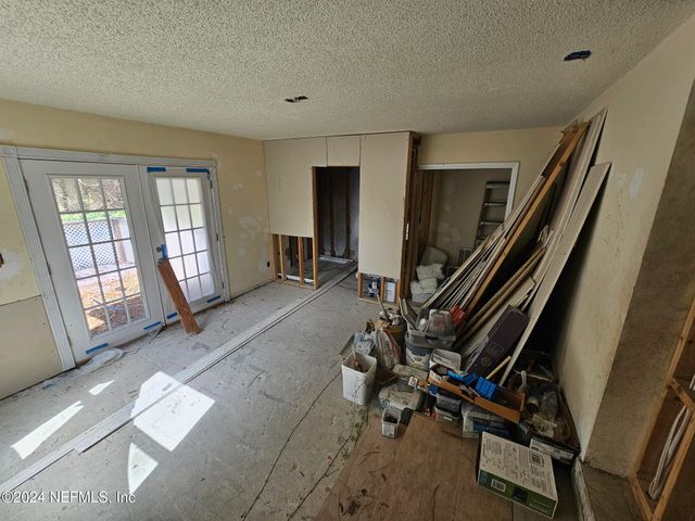 1814 UNIVERSITY Boulevard N, Jacksonville, FL 32211