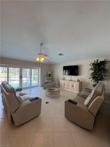 21489 Sheridan RUN, Estero, FL 33928