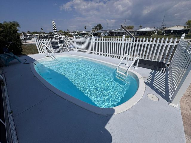 5102 BLUE HERON DRIVE, New Port Richey, FL 34652