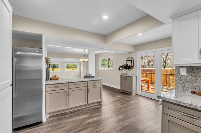 1810 N Red Cedar Circle, The Woodlands, TX 77380