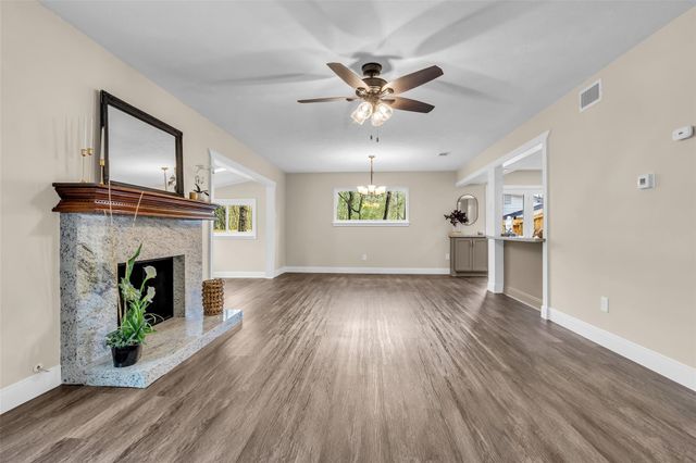 1810 N Red Cedar Circle, The Woodlands, TX 77380