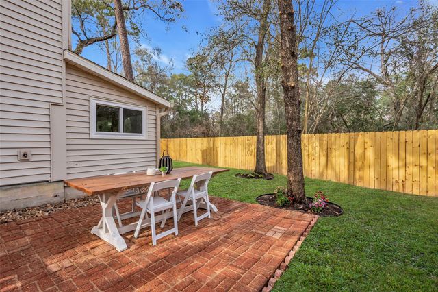 1810 N Red Cedar Circle, The Woodlands, TX 77380