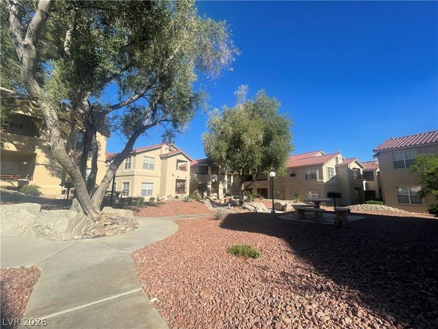 520 Arrowhead Trail 223, Henderson, NV 89015
