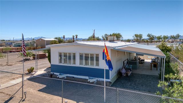 4826 Powell Lake Road, Topock, AZ 86436