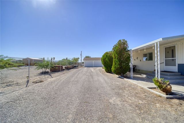 4826 Powell Lake Road, Topock, AZ 86436