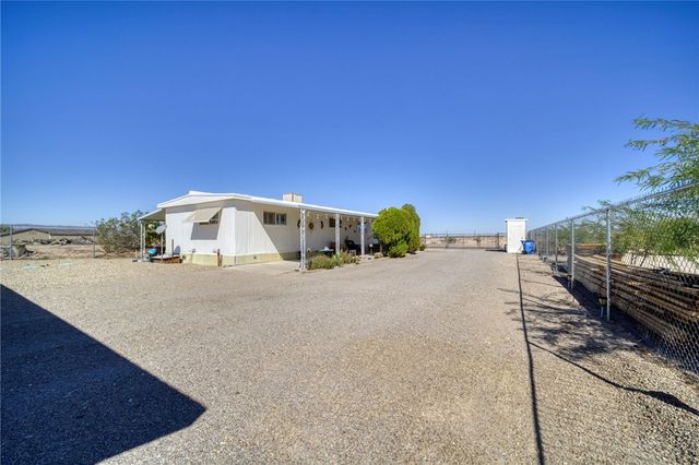 4826 Powell Lake Road, Topock, AZ 86436