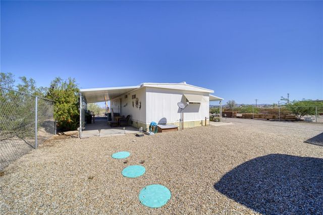 4826 Powell Lake Road, Topock, AZ 86436