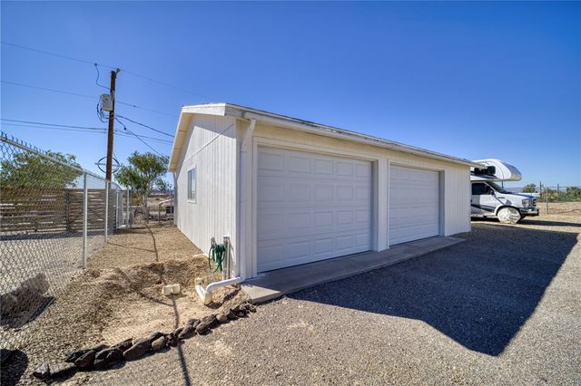 4826 Powell Lake Road, Topock, AZ 86436