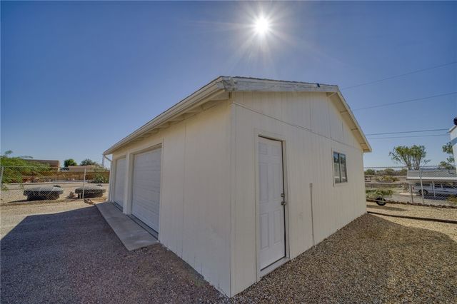 4826 Powell Lake Road, Topock, AZ 86436