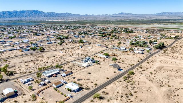 4826 Powell Lake Road, Topock, AZ 86436