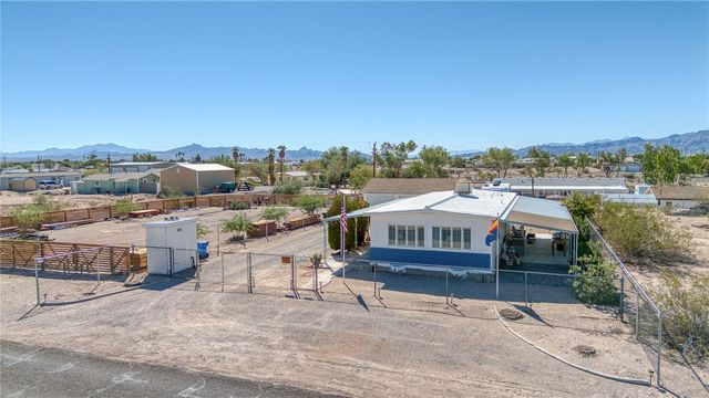 4826 Powell Lake Road, Topock, AZ 86436