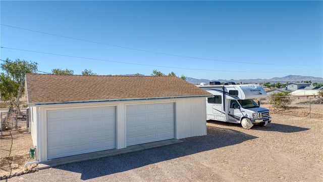 4826 Powell Lake Road, Topock, AZ 86436
