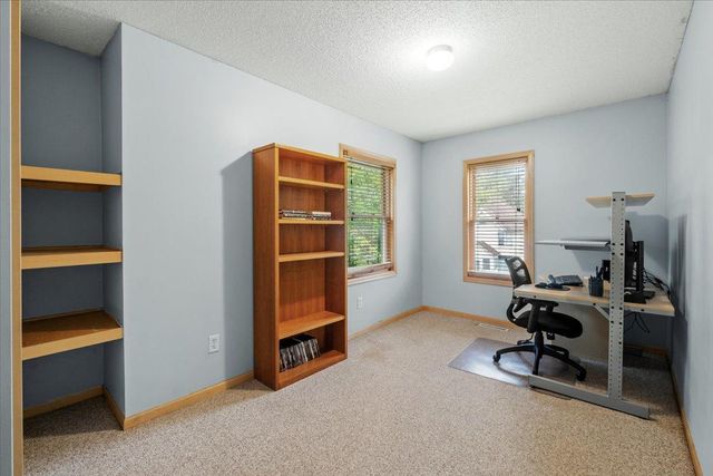 220 Baker Street E, Saint Paul, MN 55107