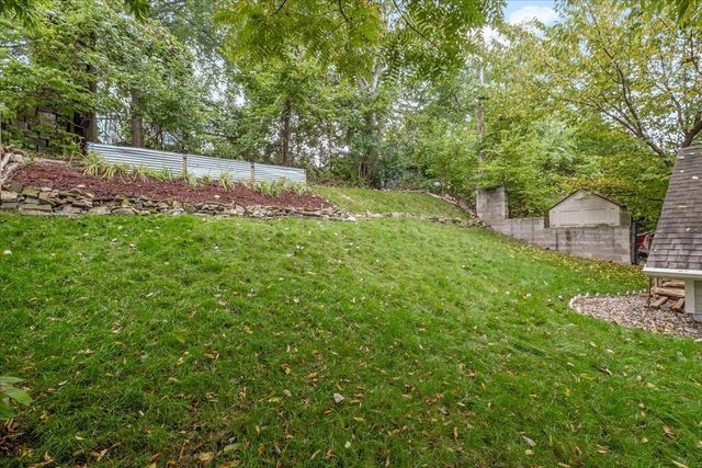 220 Baker Street E, Saint Paul, MN 55107