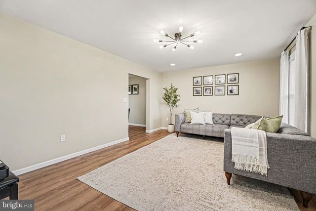 223 EDGEMONT LN, Newmanstown, PA 17073