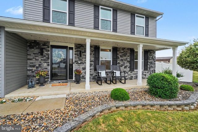 223 EDGEMONT LN, Newmanstown, PA 17073
