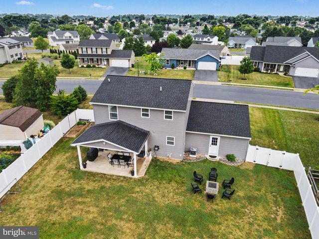 223 EDGEMONT LN, Newmanstown, PA 17073
