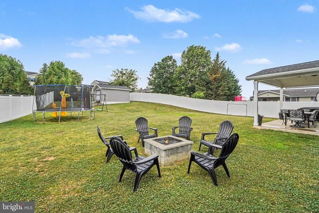 223 EDGEMONT LN, Newmanstown, PA 17073