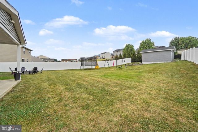 223 EDGEMONT LN, Newmanstown, PA 17073