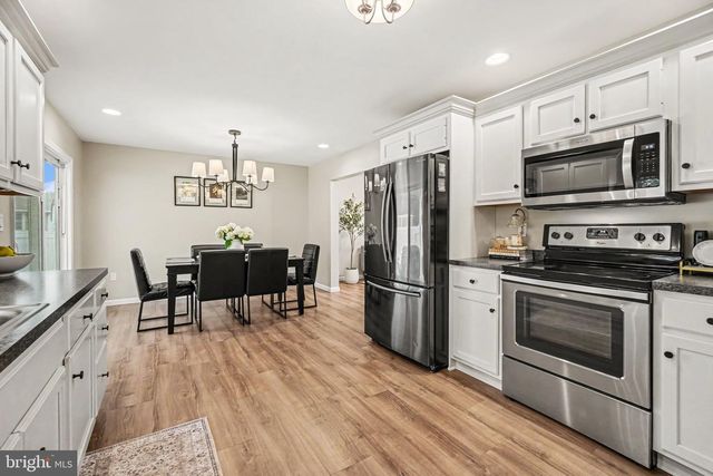 223 EDGEMONT LN, Newmanstown, PA 17073