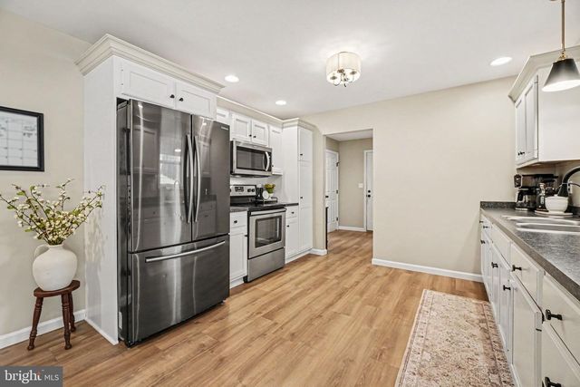 223 EDGEMONT LN, Newmanstown, PA 17073