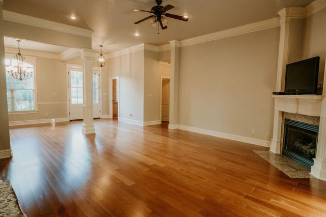 3908 Robinwood Circle, Bryant, AR 72022