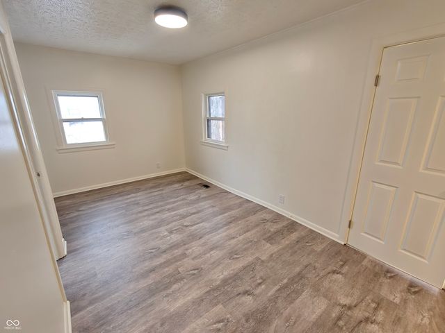 734 Main Street, Shelbyville, IN 46176