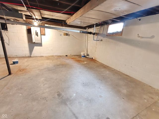 734 Main Street, Shelbyville, IN 46176