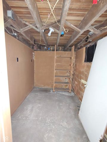 734 Main Street, Shelbyville, IN 46176