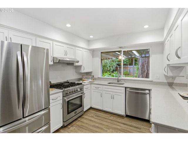 6920 Sw 130TH Ave, Beaverton, OR 97008