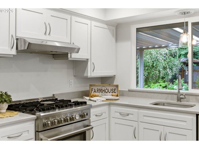 6920 Sw 130TH Ave, Beaverton, OR 97008