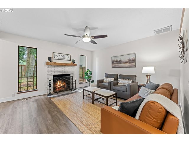 6920 Sw 130TH Ave, Beaverton, OR 97008