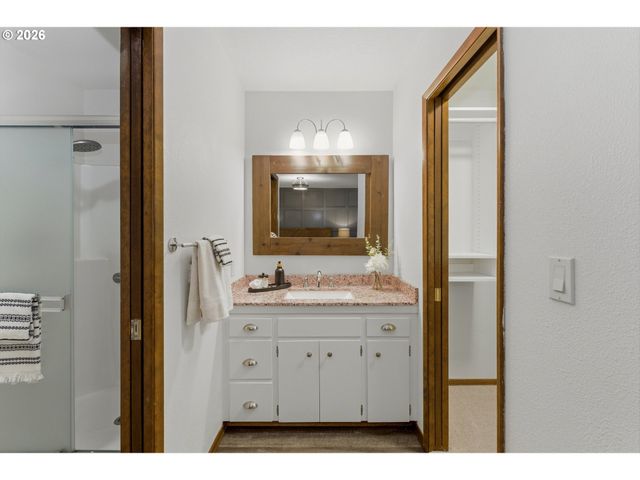 6920 Sw 130TH Ave, Beaverton, OR 97008