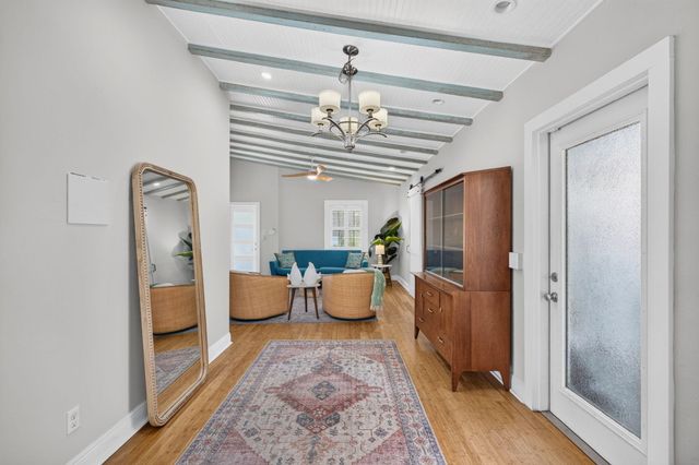 601 NE 14th Place, Fort Lauderdale, FL 33304