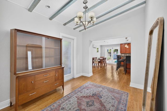 601 NE 14th Place, Fort Lauderdale, FL 33304