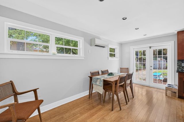 601 NE 14th Place, Fort Lauderdale, FL 33304