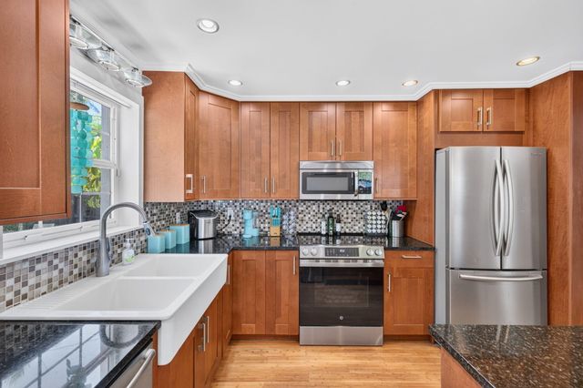 601 NE 14th Place, Fort Lauderdale, FL 33304