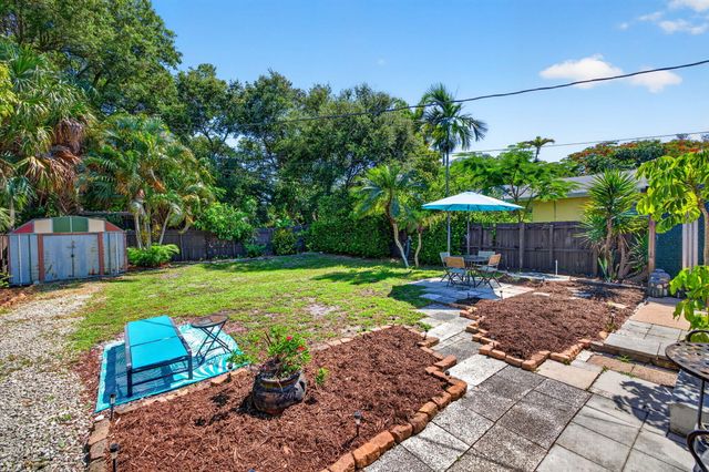601 NE 14th Place, Fort Lauderdale, FL 33304