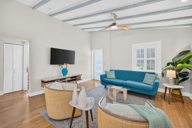 601 NE 14th Place, Fort Lauderdale, FL 33304