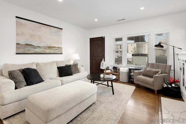 4486 Kansas St, San Diego, CA 92116