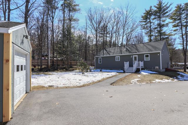 312 Cross Mill Road, Northfield, NH 03276