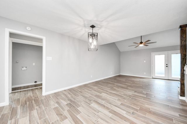 916 Woods Drive, Liberty, TX 77575