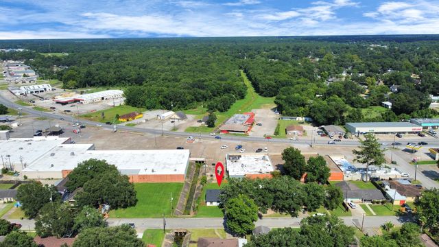 916 Woods Drive, Liberty, TX 77575
