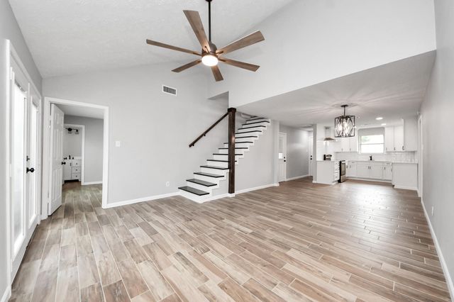 916 Woods Drive, Liberty, TX 77575