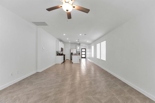 208 Charles Ridge Drive, Conroe, TX 77316