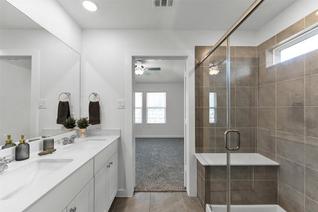 208 Charles Ridge Drive, Conroe, TX 77316